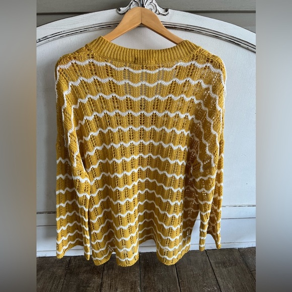 Entro Summer Sweater - Size Large - $24 - Picture 4 of 10